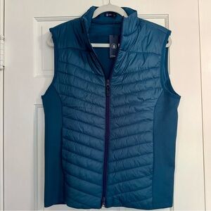 Turtleson Holladay Vest NWT